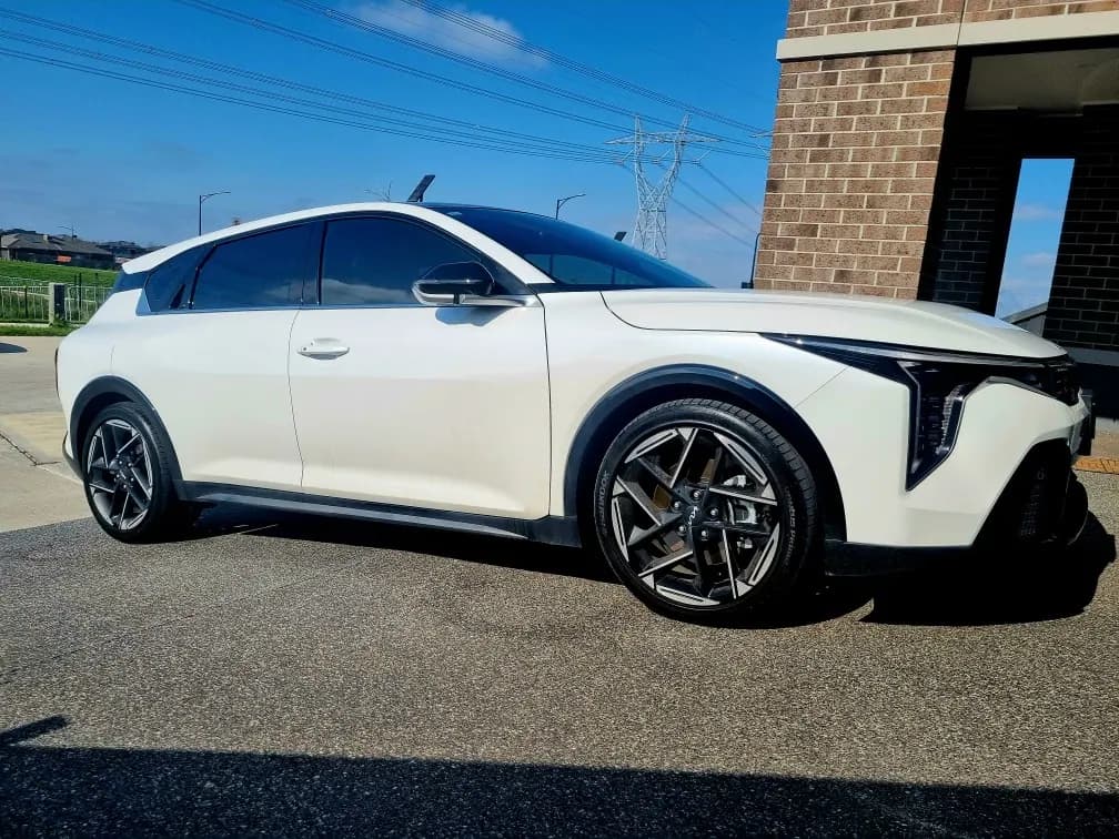 2025 Kia GT Nano-Ceramic Tinting, photo 2 of 3