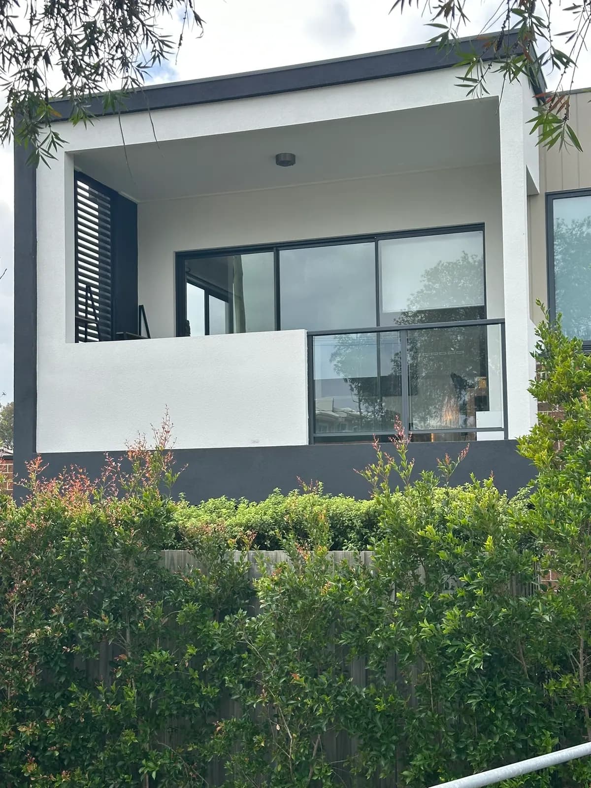 Mirror Window Tinting for New Homeowners, photo 2 of 9