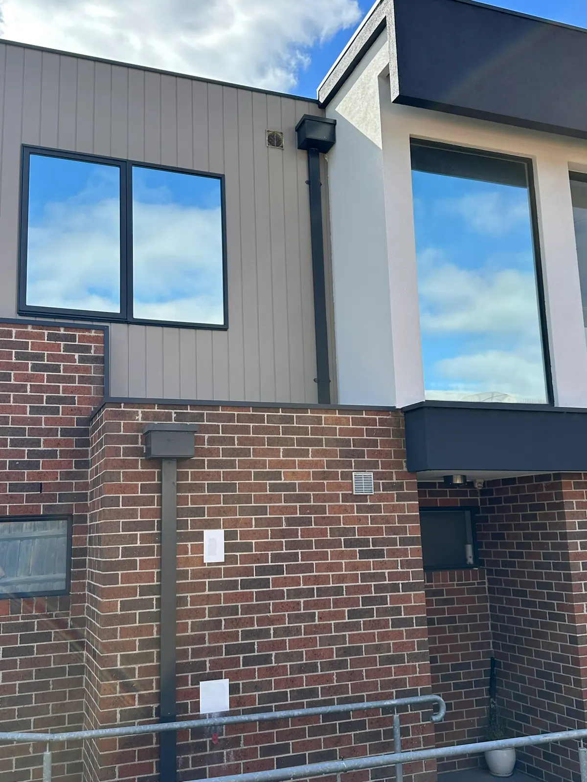 Mirror Window Tinting for New Homeowners, photo 3 of 9