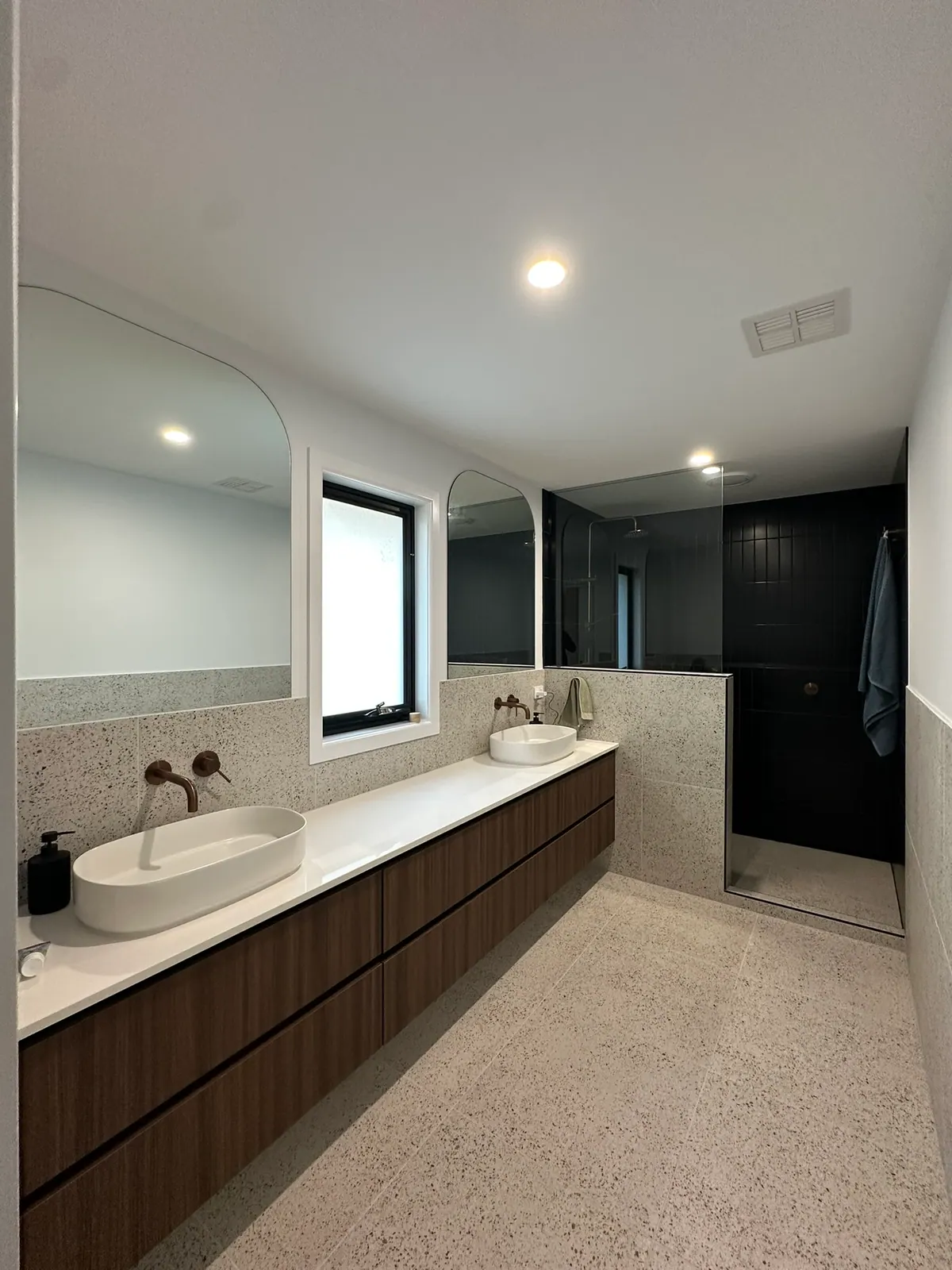 30% Tint & Bathroom Frosting for Custom Build, photo 3 of 4