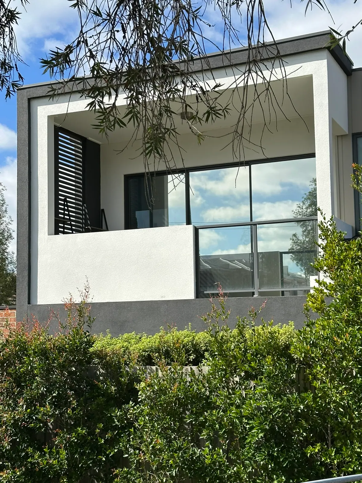 Mirror Window Tinting for New Homeowners in Lilydale